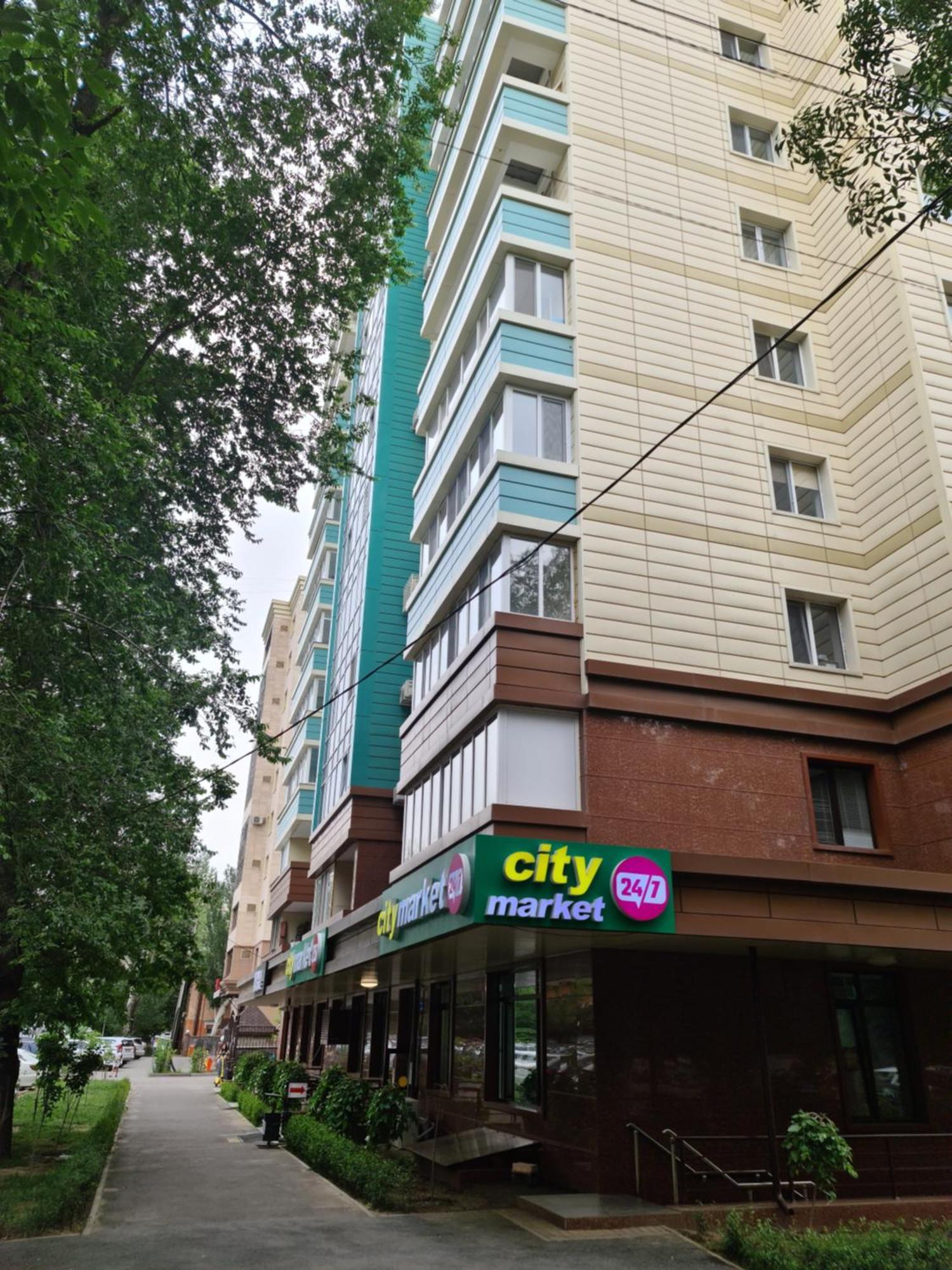 Новый Жк В Самом Центре Города Almatî Exterior foto